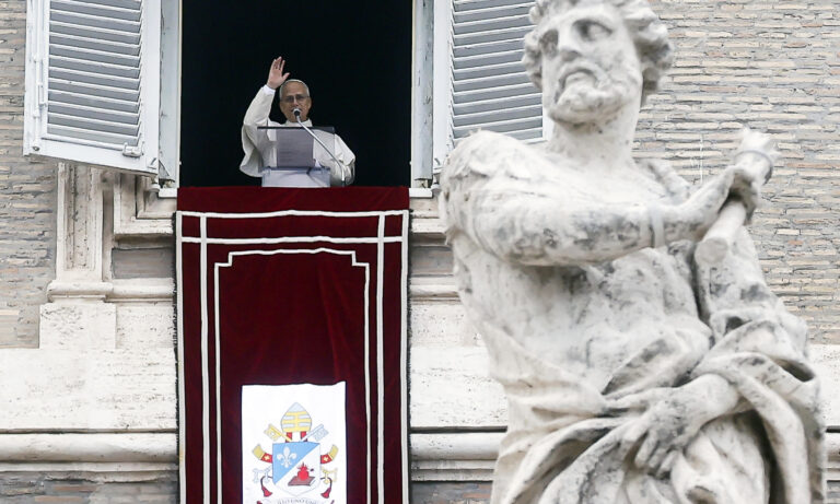 Papa León XIV critica la importancia excesiva de la aprobación, el consenso y la visibilidad