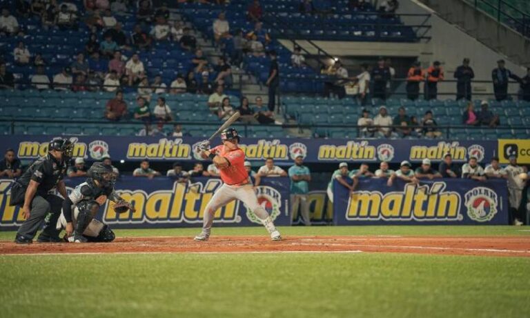 Águilas cierra con victoria 11-5 su visita a Porlamar
