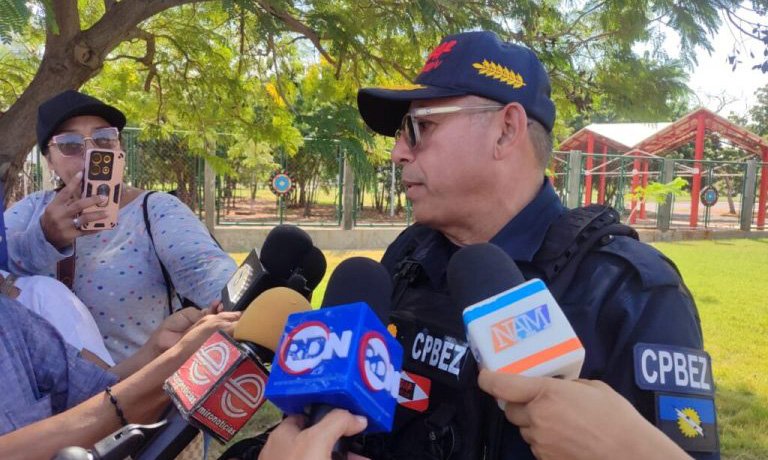 Director policial aclara que está prohibida la revisión de celulares en alcabalas