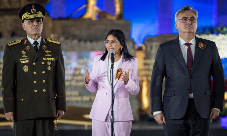 NYT: Delcy Rodríguez permanece en Caracas tras captura de Maduro