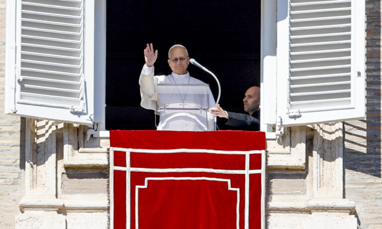 Papa León XIV llama a apagar los dispositivos y atender a quienes viven en soledad