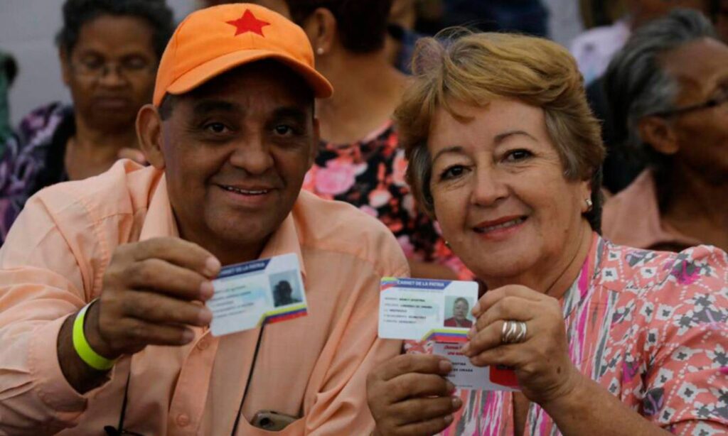 Pagan el bono 100 % Amor Mayor de febrero por Patria: $0.34