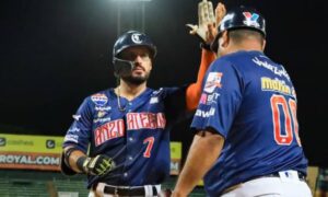 Caribes vence 5-3 a Magallanes y devuelve la serie a Puerto La Cruz
