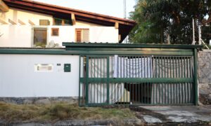 Confiscan casa de la asistente de María Corina Machado en Caracas