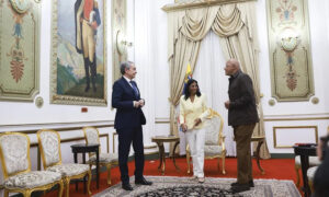 ABC: Zapatero propone a Rodríguez Torres como posible ministro de Defensa