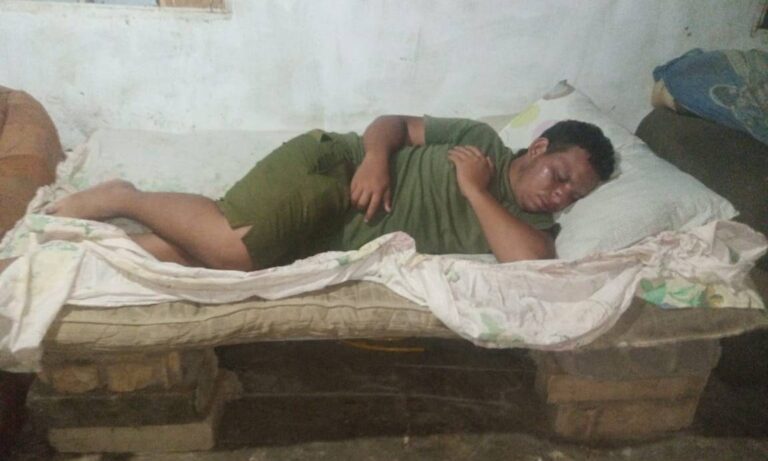 Eduin José tiene esquizofrenia y le urge ayuda para una resonancia magnética