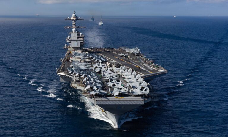 Ejército de EE. UU. está listo para atacar Irán pero Trump aún no da la orden