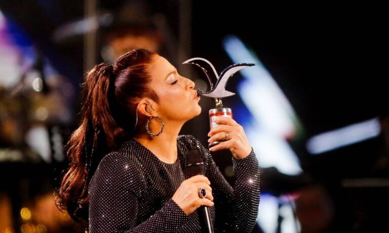 Gloria Estefan pone a bailar la Quinta Vergara en apertura del Festival de Viña del Mar