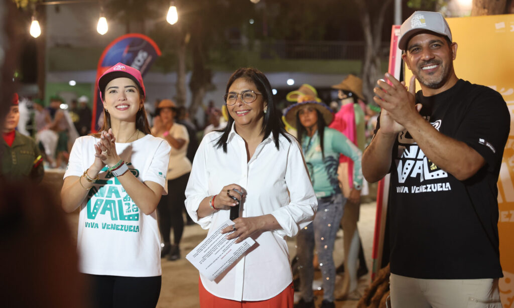 Delcy Rodríguez espera que los carnavales demuestren que “nada nos derrota”