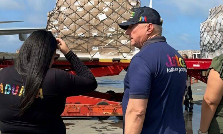 Llegan al país más de 35 mil insumos médicos para pacientes renales