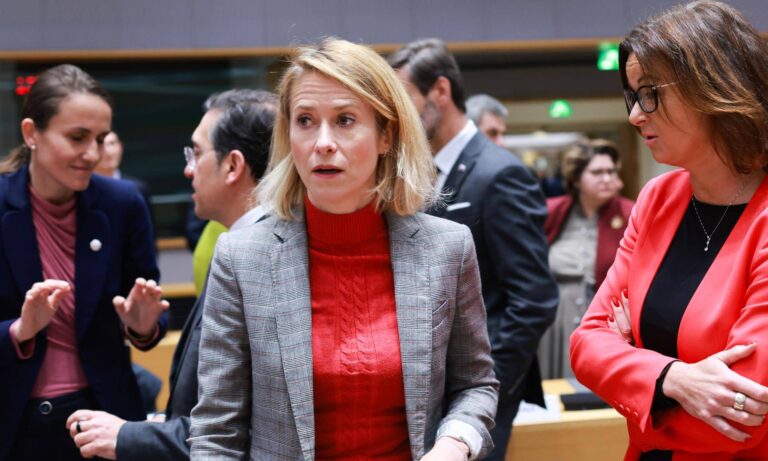 UE reitera que el cambio de “régimen” en Venezuela debe venir desde dentro