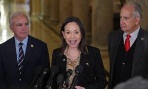 Machado cree que habría elecciones en menos de un año