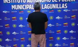 Lo detienen por presunto delito de trato cruel contra su hijo de 7 años