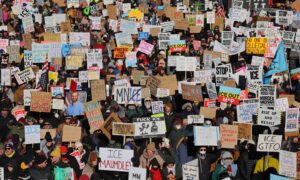 El “zar de la frontera” de Trump retira 700 agentes migratorios de Mineápolis