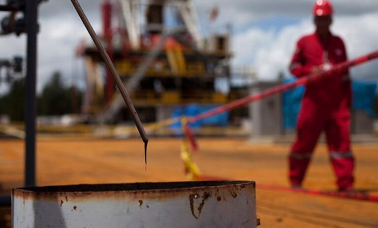 EE. UU. emite nueva licencia que autoriza suministro de diluyentes a Venezuela