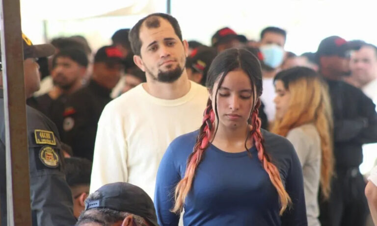 Arriba a Maiquetía vuelo con 133 venezolanos repatriados desde EE. UU.