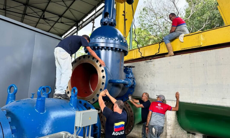 Gobierno centraliza la gestión del agua y saneamiento bajo Hidroven