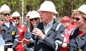 Secretario de Energía: Chevron puede elevar producción en Venezuela a 300.000 barriles diarios