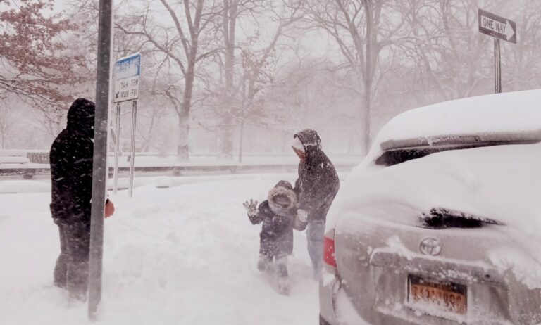 EE. UU. prevé más nevadas tras la tormenta invernal que superó el promedio histórico