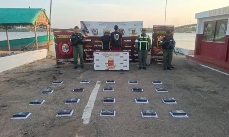 Fanb incauta 23 kilos de cocaína en Zulia y detiene a dos personas