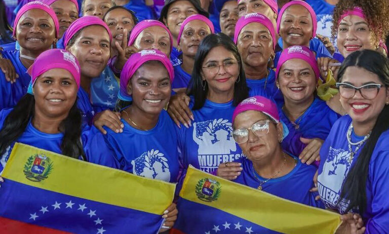 Delcy Rodríguez llama a las venezolanas a unirse por la paz en el Día de la Mujer