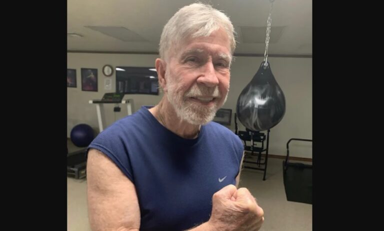 Hospitalizan por emergencia médica al actor Chuck Norris en Hawái