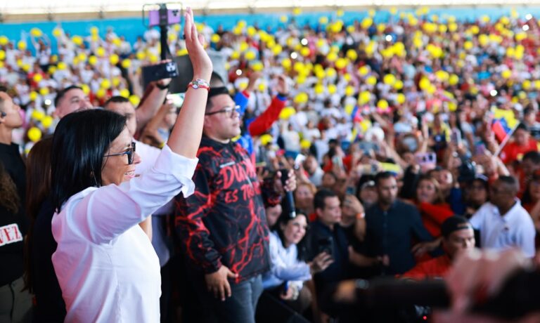 Delcy Rodríguez llama a superar el “odio” e insiste en pedir cese de sanciones