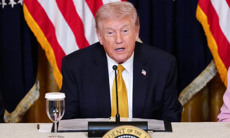 Trump elogia trabajo de Delcy Rodríguez enviando “millones” de barriles de crudo a EE. UU.