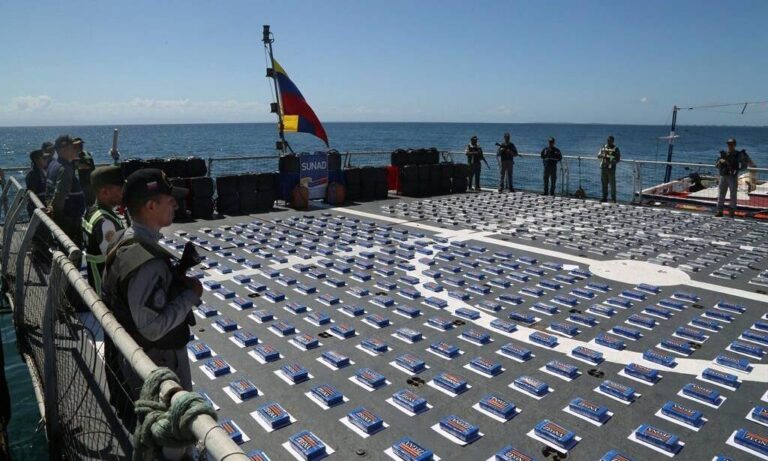 Gobierno pide cooperación internacional y “no politizar” la lucha contra el narcotráfico