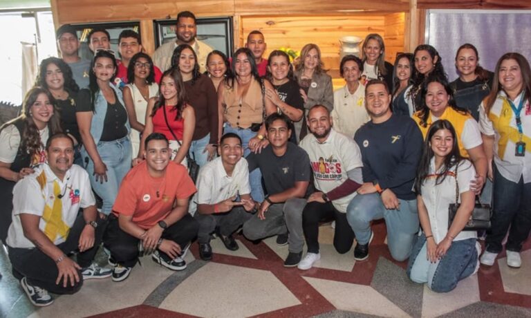 Reúnen a 34 sobrevivientes del cáncer infantil en “Una tarde de héroes”