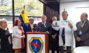 FMV exige derogar la Ley del Ejercicio de la Medicina