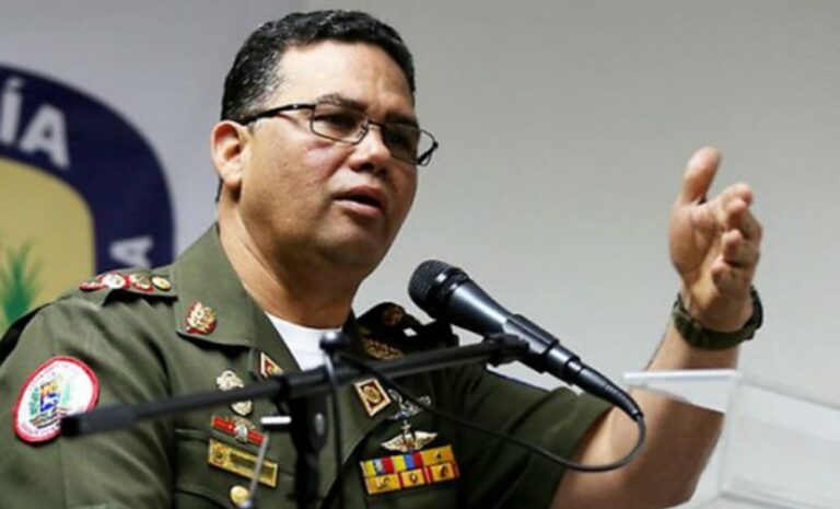 El general Gustavo González López es el nuevo ministro de Defensa