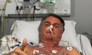 Expresidente Bolsonaro es hospitalizado con bronconeumonía y sin previsión de alta