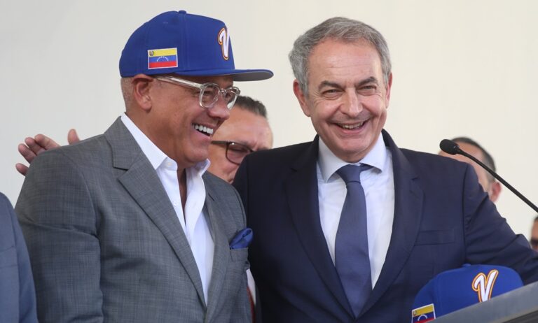 Jorge Rodríguez califica como “campeón de la paz” a Rodríguez Zapatero