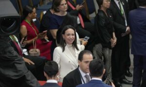 Machado aplaude cambio de mando en Chile y espera “emocionada” encuentro con venezolanos
