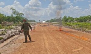 Militares destruyen aeronave en Amazonas por supuesta vinculación con el narcotráfico