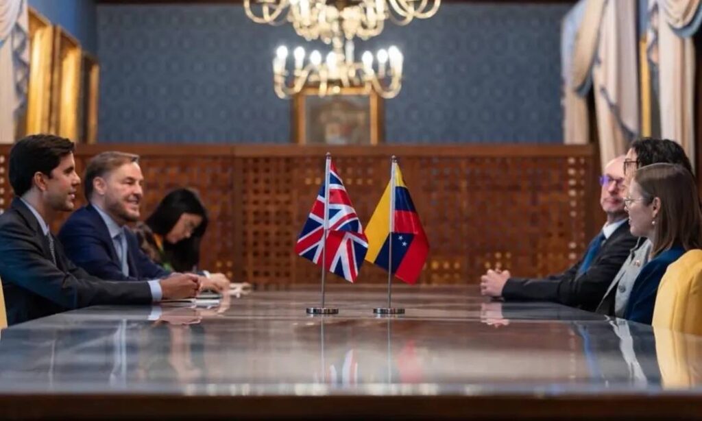 Autoridades de Reino Unido visitan Venezuela para explorar oportunidades de crecimiento