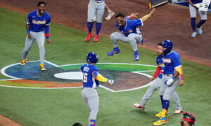 Venezuela elimina al campeón Japón y avanza a semifinales del Clásico Mundial