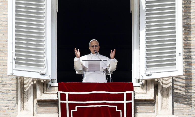 Papa León XIV pide detener la espiral de violencia en Oriente Medio