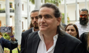 Bloomberg: Evalúan anular ciudadanía venezolana de Alex Saab para extraditarlo a EE. UU.