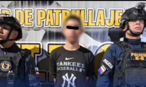 Lo arrestan por robar a una señora en su casa y amenazarla con un cuchillo
