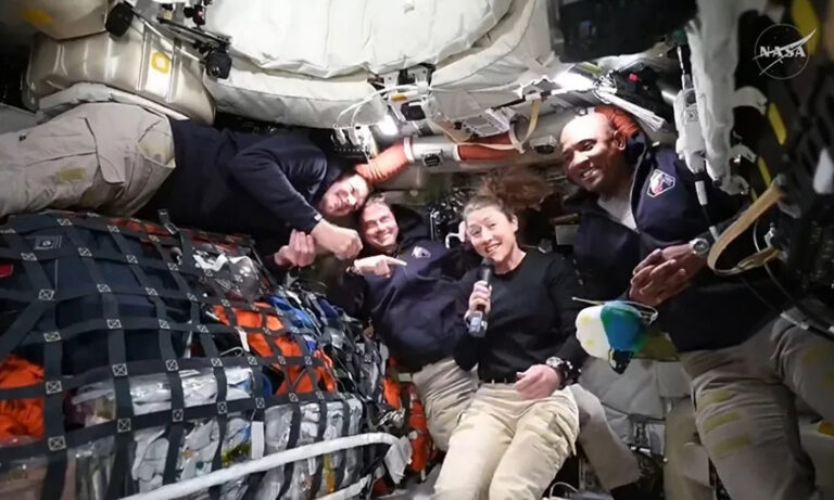 Misión Artemis II de la NASA se aproxima a la Luna sin contratiempos