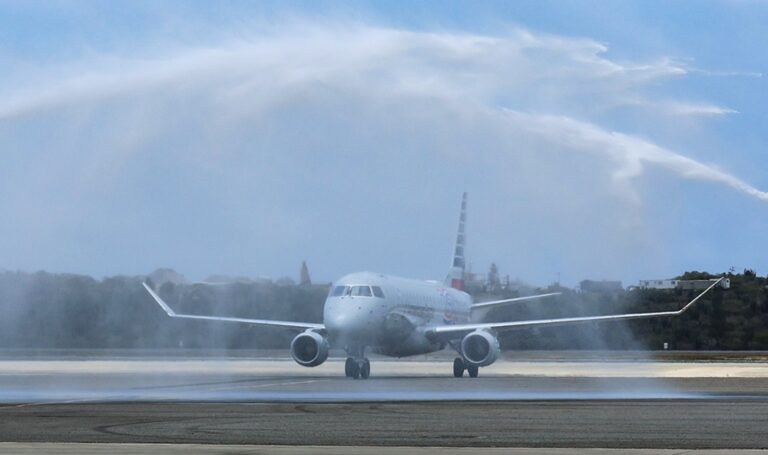 Aterriza en Maiquetía el primer vuelo comercial directo de EE. UU. tras 7 años