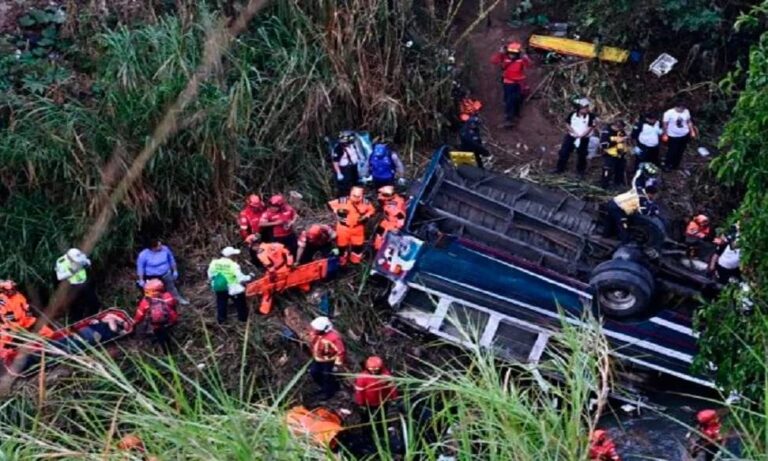 Ascienden a 10 los muertos al caer autobús en un abismo en la vía Barinas–Mérida
