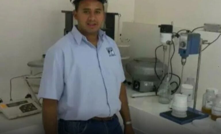 Mata al compadre por celos y lo entierra en el patio de su casa