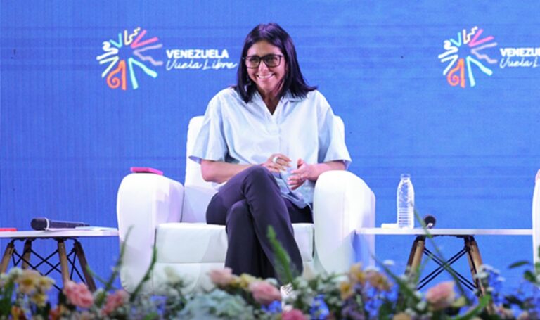 Delcy Rodríguez espera continuar agenda de trabajo con EE. UU. tras llegada de John Barrett