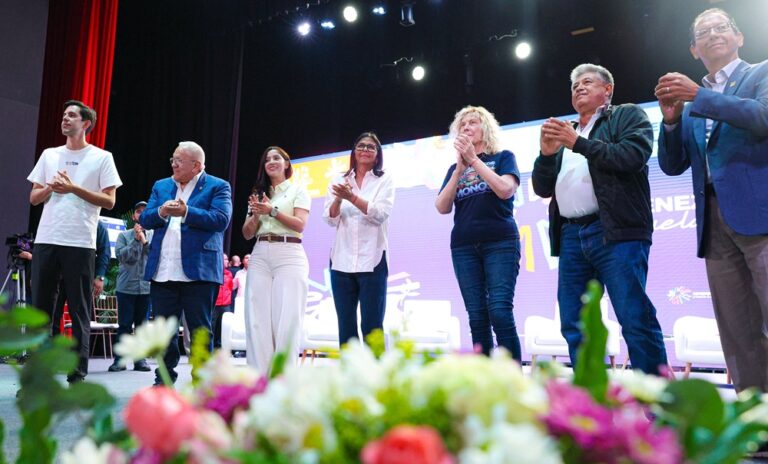 Delcy Rodríguez pide a Trump y gobiernos de Europa “cese completo del bloqueo”