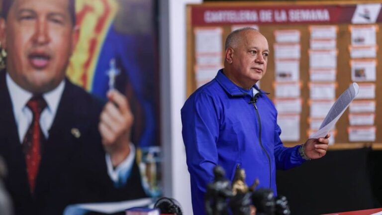 Cabello acusa a Machado de financiar a “falsos sindicalistas” para “generar caos y justificar su regreso”