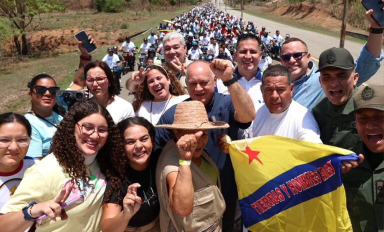 Cabello cuestiona críticas dentro del chavismo por retorno de Venezuela al FMI