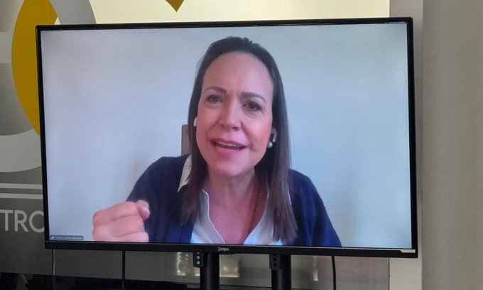 Machado dice que Venezuela está lista para unas elecciones y promete volver pronto